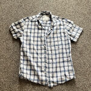 Aeropostale Blue and White Checkered Shirt short sleeve Oxford, Medium